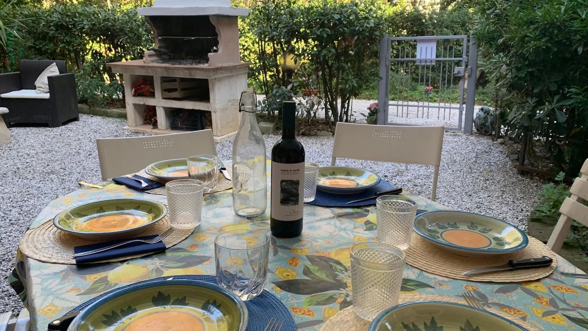 Casa nel verde a 300 mt dal mare a Castiglioncello Appartamento